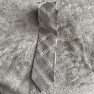 Calvin Klein 100% Silk tie